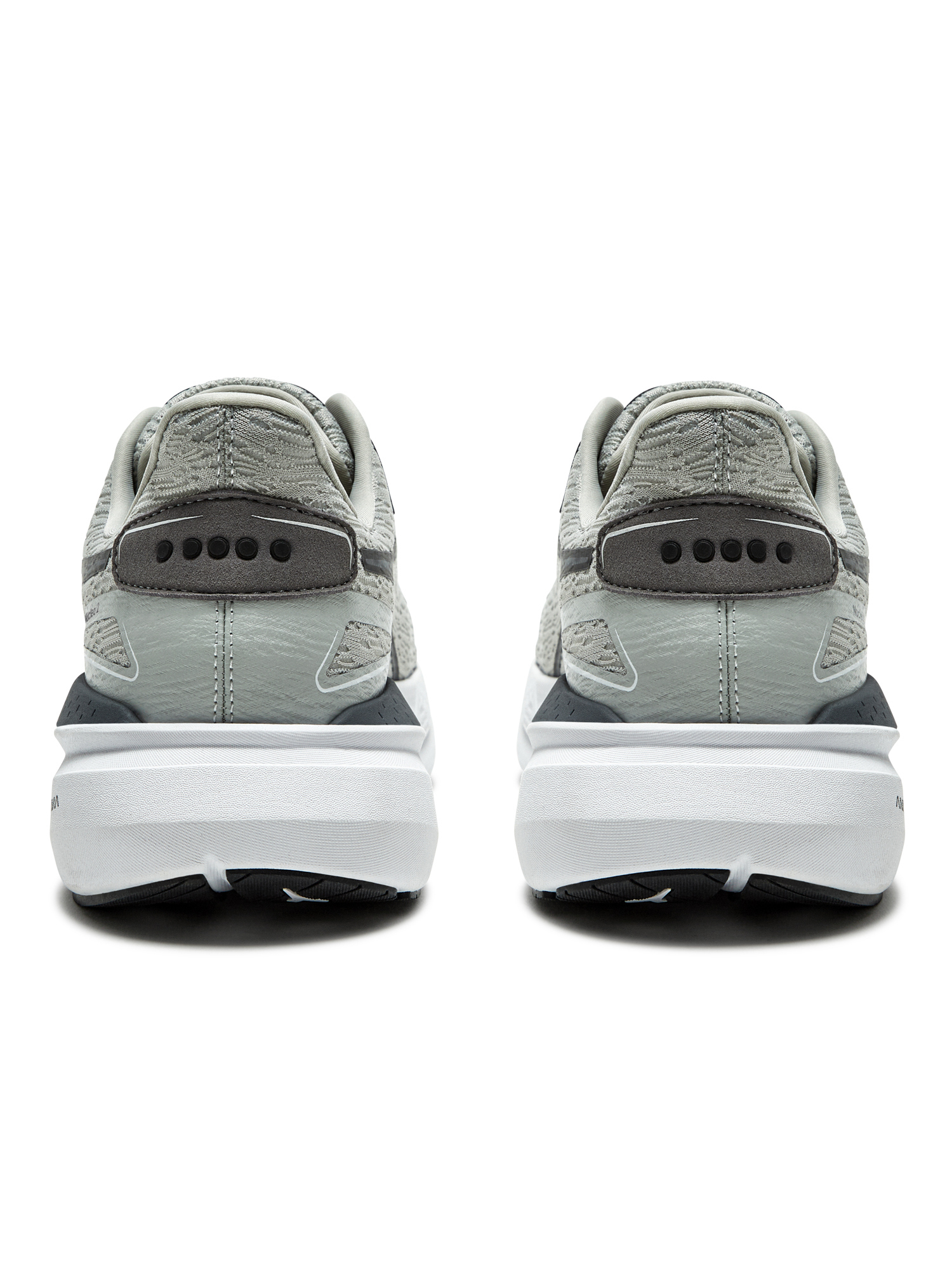DIADORA Men display picture 2